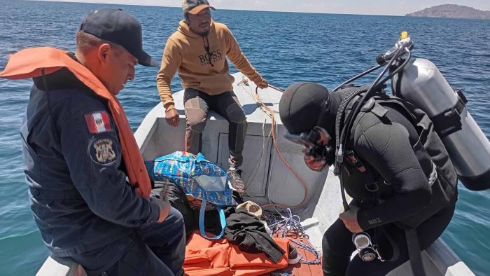 Búsqueda de adolescentes desaparecidos en el lago Titicaca se dificulta por profundidad y fuertes corrientes